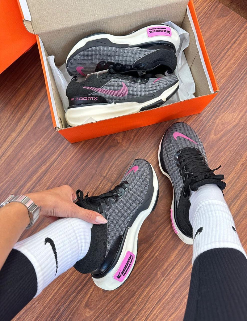 Nike zoom rum x preto rosa