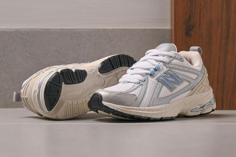 Tênis New Balance 1906