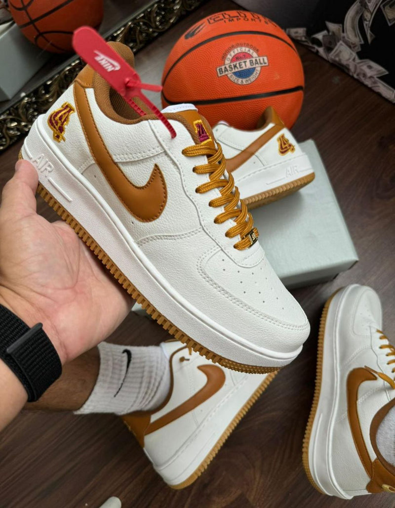 Tênis Nike Air Force
