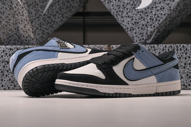 Tênis Nike Air Jordan Low